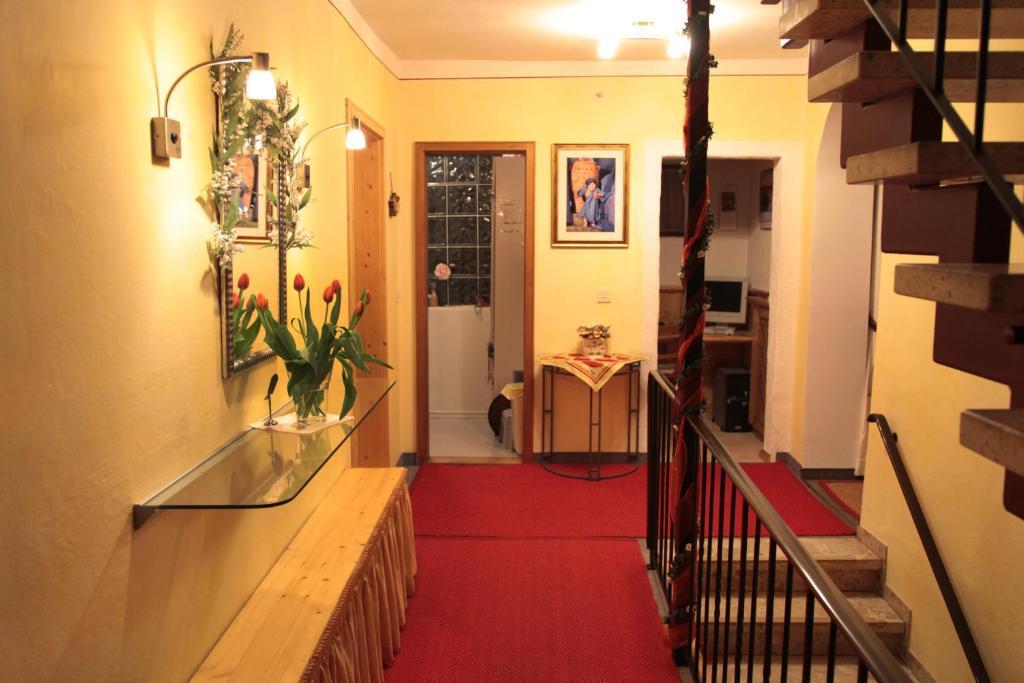 אוברמרגואה Gaestehaus Richter מראה חיצוני תמונה